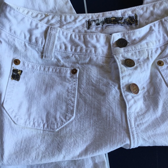 Vintage Guess Jeans unique flare white jeans - Picture 6 of 8